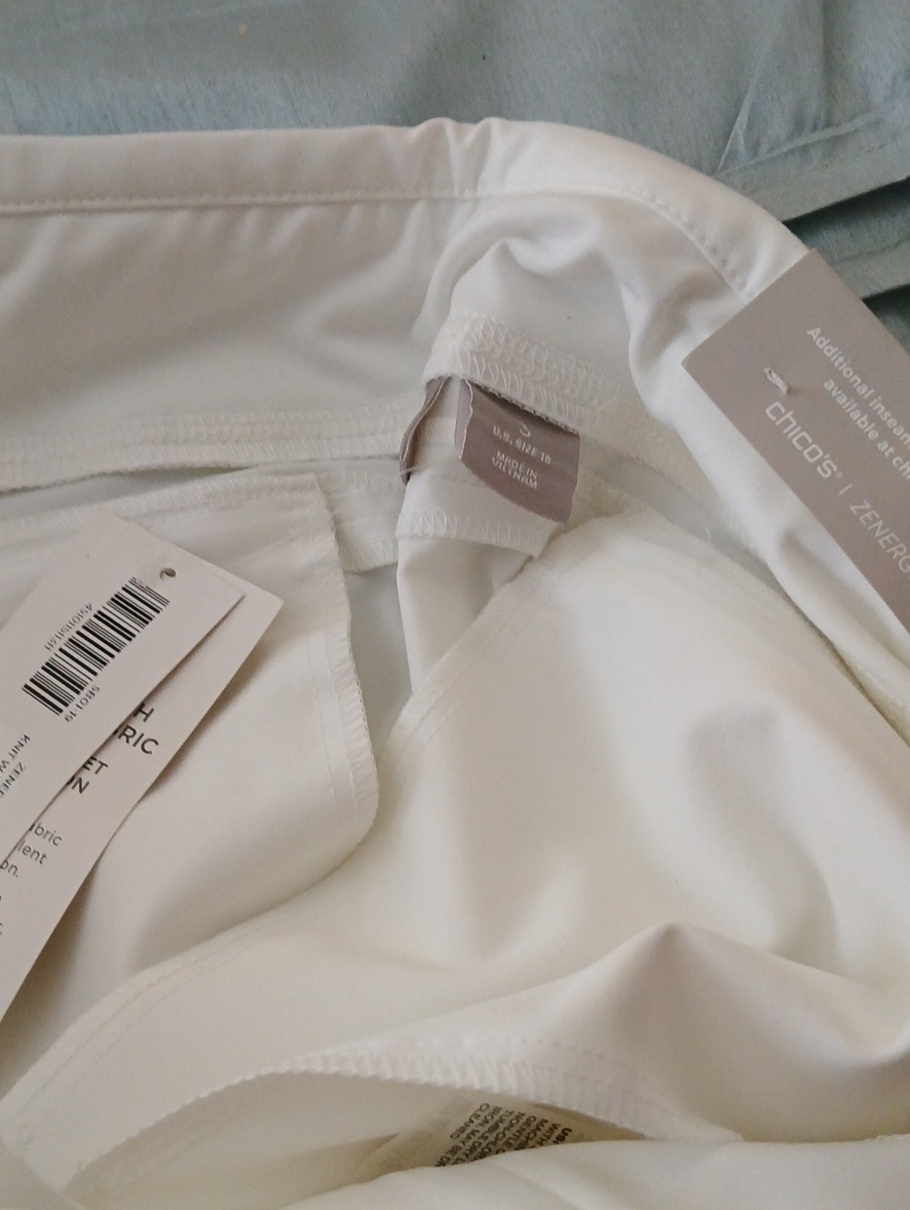 Chico's White Capris